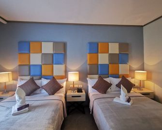 Yes Hotel Pandi Bulacan - Pandi