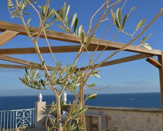 S. Martin Hotel - Giovinazzo - Balcone