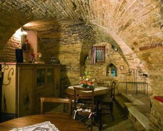 La Torretta sul Borgo - Grottammare - Eetruimte