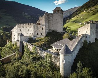 Strasserwirt - Ansitz zu Tirol - Strassen