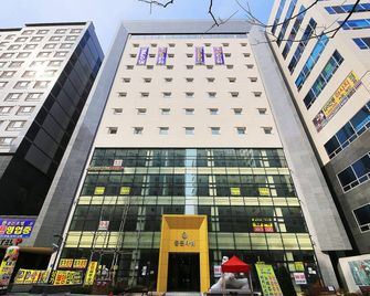 Balsan Golden Hotel - Seoul - Building