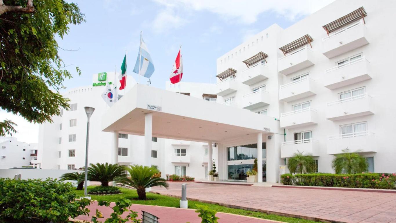 Ocean View Cancun Arenas