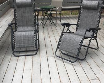 Cozy Guest Cabin Near River, Lake, And Hiking Access. - Bigfork - Patio