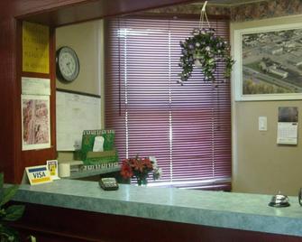 Motel Montreal - L'île Perrot - Front desk