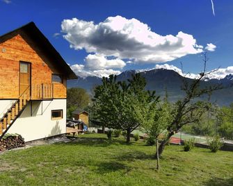 T3 attic with private garden, air-conditioned Tennis court, EV terminal in a 2-hectare park. - Embrun - Gebäude
