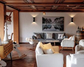 Les Roches Fleuries - Cordon - Salónek