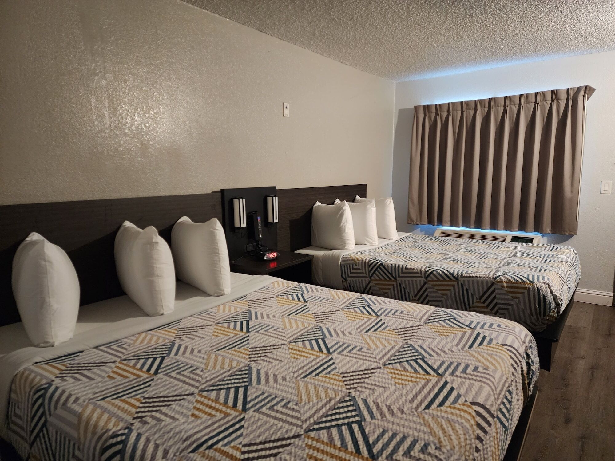 Studio 6 Sacramento Ca Natomas - סקרמנטו - חדר שינה