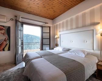 Kouros Hotel - Delphi - Ložnice
