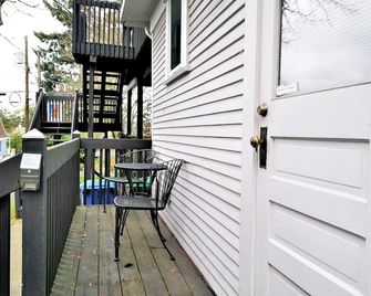 إيفرمور جيست هاوس - بورتلاند (اوريغون) - شرفة