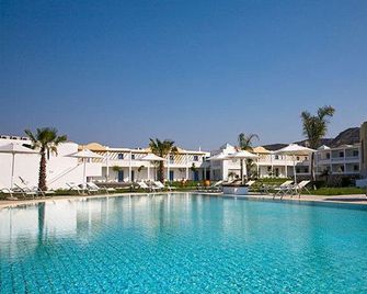 Lakitira Suites - Kardamena - בריכה