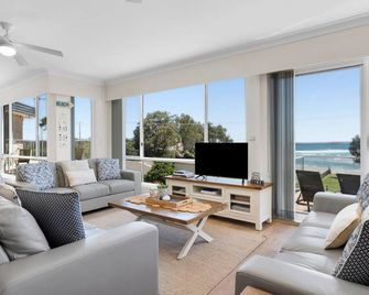 The Rotunda, Gerroa - Gerringong - Living room