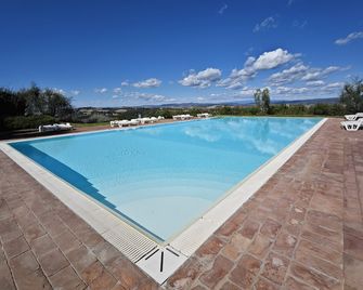 Relax Palazzo Monaci - Asciano - Pool