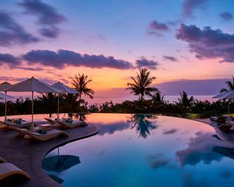 Sheraton Bali Kuta Resort - Kuta - Pool