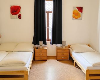 Hotel Kremer - Büchenbeuren - Schlafzimmer