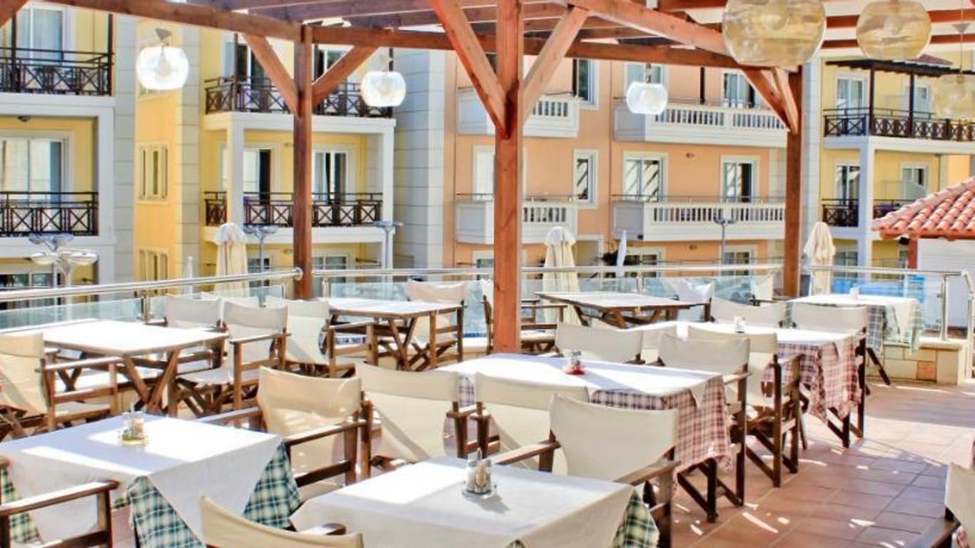 بورتو كالاماكي هوتل