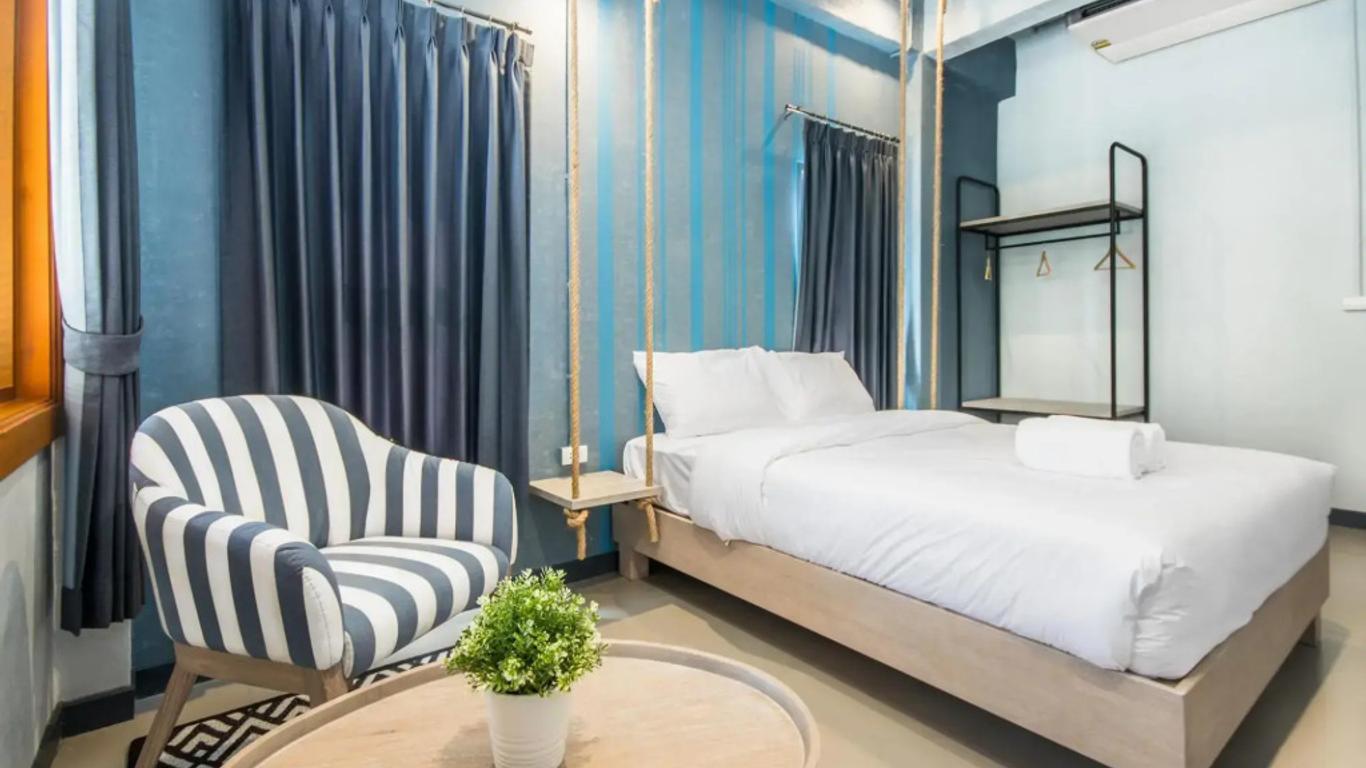 มีมี่แอนด์จิม โคลิฟวิ่ง สเปซ