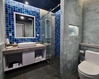 Hemangini Hotel Bandung - Băng-đung - Phòng tắm