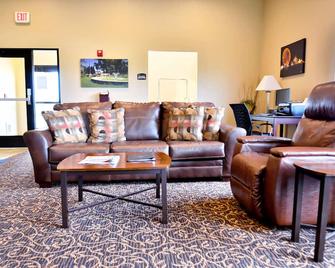 Cobblestone Inn & Suites - Monticello - Monticello - Living room