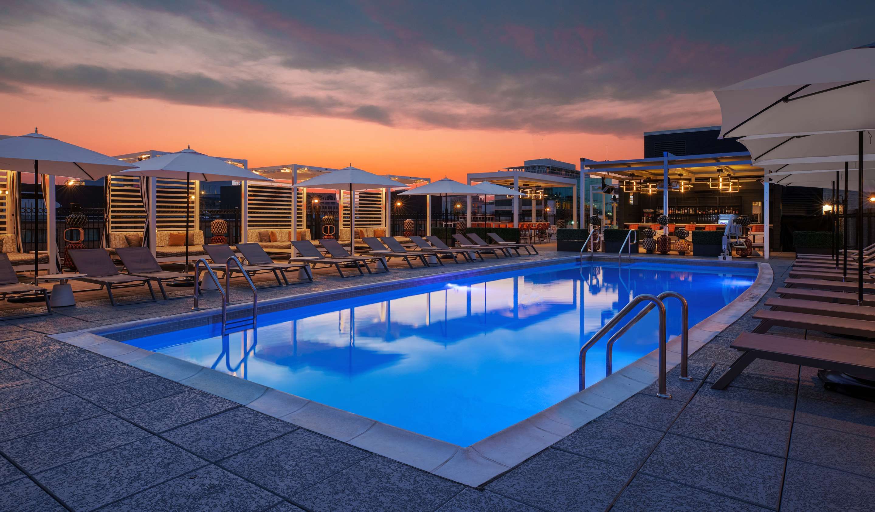 Yotel Washington DC Formerly Liaison - וושינגטון די.סי - בריכה