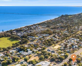 Ashdene Busselton - Busselton - Building