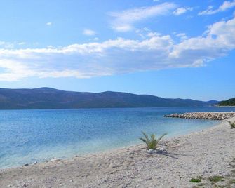 Hotel Bellevue Trogir - Trogir - Playa