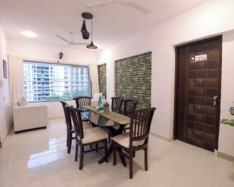 Gagal Home - Apartments Suite - Mumbai - Sala de jantar