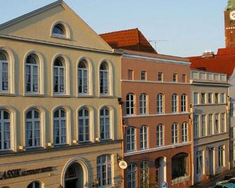 Top Cityline Klassik Altstadt Hotel - Lübeck - Building