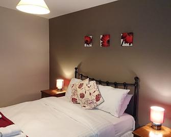 Victoria Cloisters Apartments - York - Bedroom