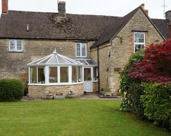 The Nurseries Bed and Breakfast Fairford - Fairford - Edificio