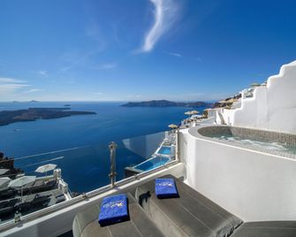 Pegasus Suites & Spa - Imerovigli - Balkon