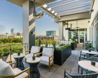 AC Hotels by Marriott Raleigh Downtown - Raleigh - Balcón