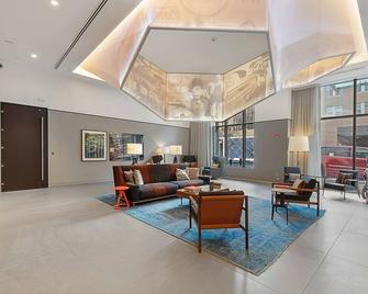 Spacious apartment with water view - Somerville - Recepción