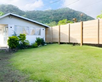 Apia Inn - Apia - Building