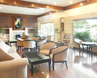 A' Hotel - Ludhiāna - Lounge