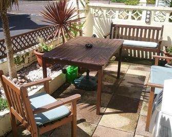 Brampton Guest House - Paignton - Patio