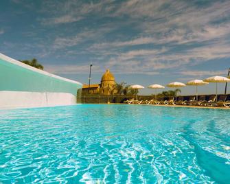 Sentido Michelizia Tropea Resort - Tropea - Pool