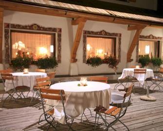 โรงแรมซาลวาน - กัมปิเทลโล ดิ ฟัสซา - ร้านอาหาร