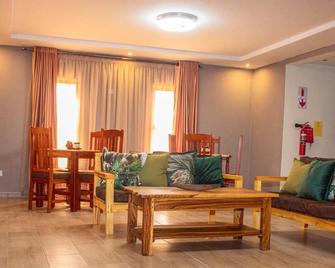 The Chobe Inn - Kasane - Salon