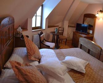 Boutique Hotel Pracharen - Levoca - Спальня