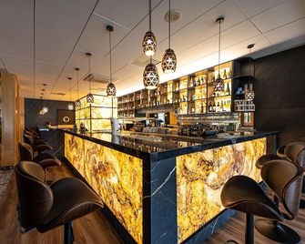 هوتل مراجو ريزورت آند سبا - مراغو - بار