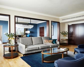 Intercontinental Warsaw, An IHG Hotel - Warsaw - Living room