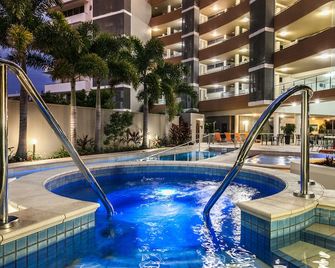 Monaco Caloundra - Caloundra - Piscina