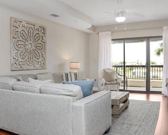Club at Mexico Beach 1K by Pristine Properties Vacation Rentals - Mexico Beach - Sala de estar