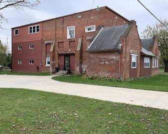 Historic Streetcar Apartment with Modern Flair - Wooster - Gebouw