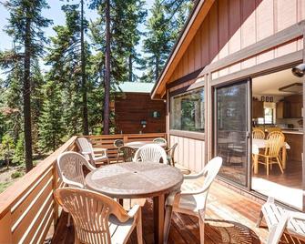 Ota Cabin, 4bd/3ba, Two Living Areas - Brockway - Patio