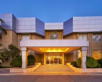Pam Thermal Hotel Clinic & Spa - Karahayit - Building