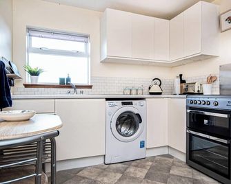 1 bedroom accommodation in Embo, near Dornoch - Dornoch - Kitchen