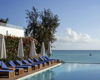 Nungwi Dreams by Mantis - ננגווי - בריכה