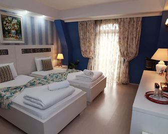 Hotel-Pensiunea Zefir - Timisoara - Habitación