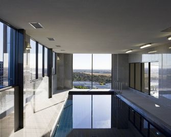 Mantra Melbourne Airport - Melbourne - Piscine